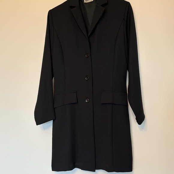 Black jacket - Picture 2 of 3